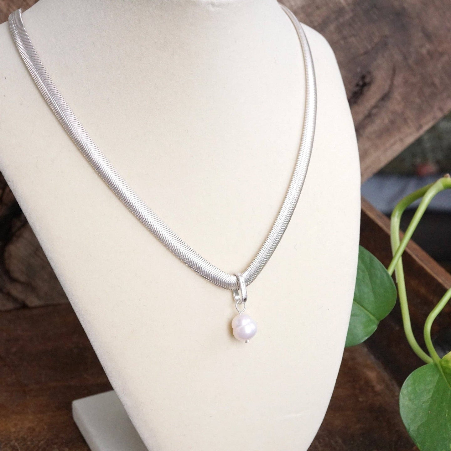 Classic Herringbone Necklace with a Freshwater Pearl